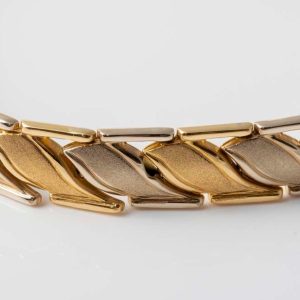 image adca cb   daeb