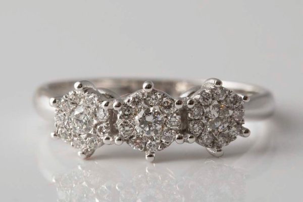 image_959d2e0e-f044-4d86-81d8-f65af657ad6b.jpg image dee f d d fafadb